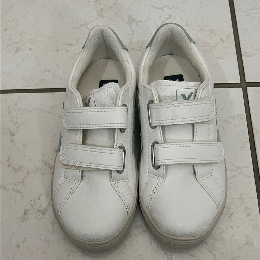 White Veja Velcro Unisex  Sneakers Kids size 2